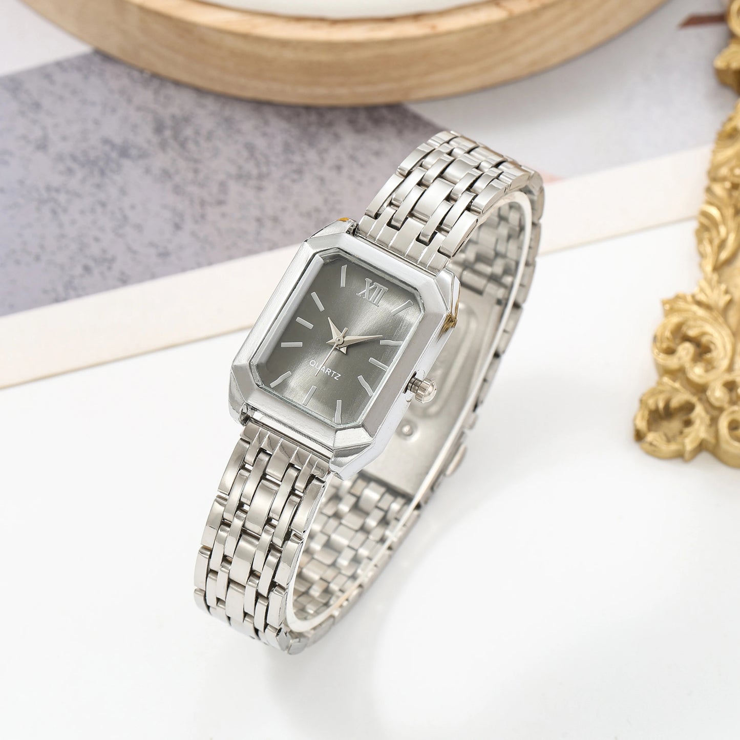 Versatile and Simple Women's Square Ins-Style Steel Band Quartz Watch, Stylish and Elegant Bracelet Watch Set